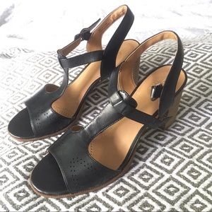 Clark heels Black 🖤